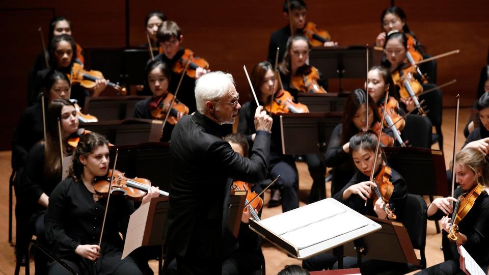 Juilliard Orchestra Conducted by John Adams