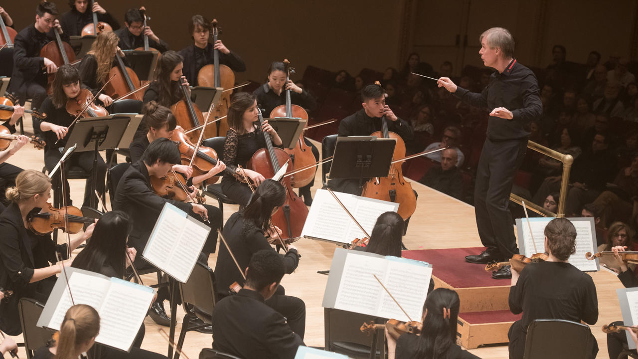 Conductor David Robertson and the Juilliard Orchestra