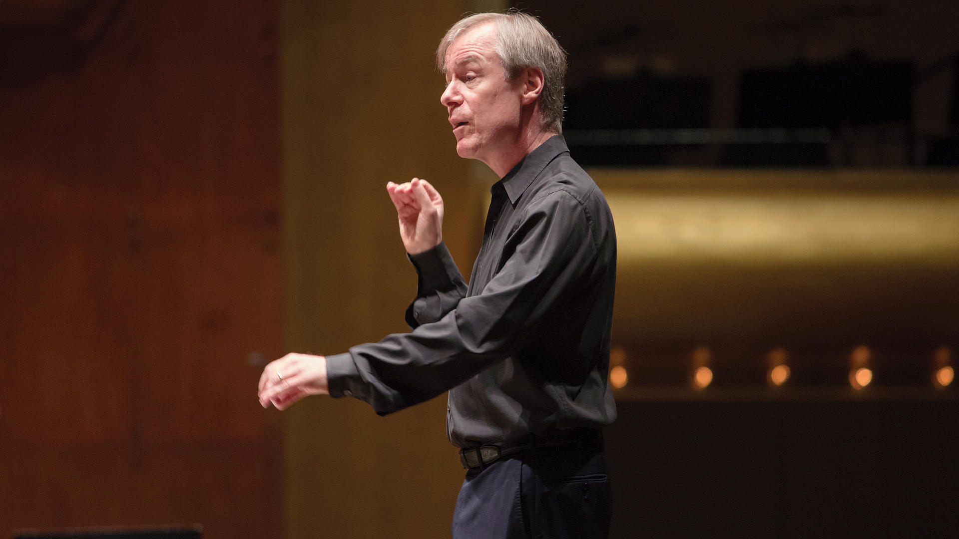 Conductor David Robertson