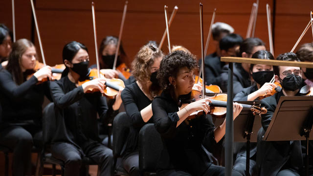 Juilliard Orchestra Conducted by Speranza Scappucc