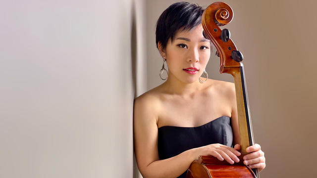 Elena Ariza, Cello