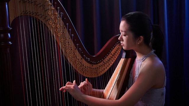 Eunice Song Park, Harp